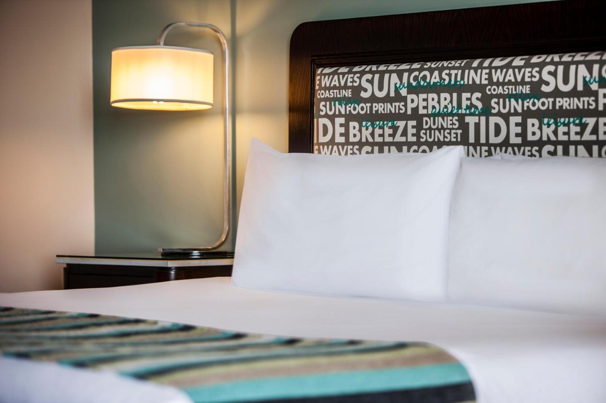 Garden Court East London Hotel ภายนอก รูปภาพ